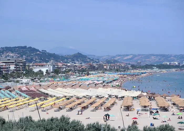 Апартаменты Suite113 In The Center With Beach Пескара